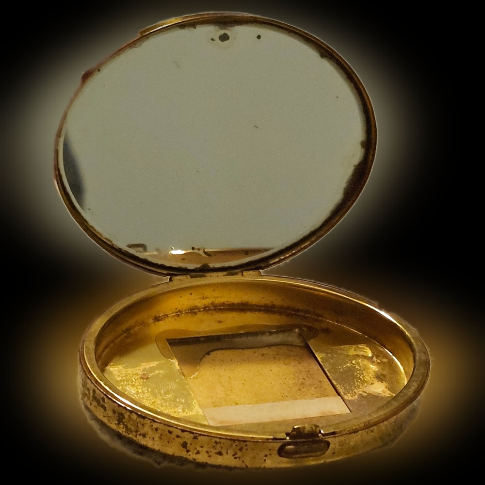 Vintage Marhill Genuine Mother of Pearl Compact - Picture 5 of 9